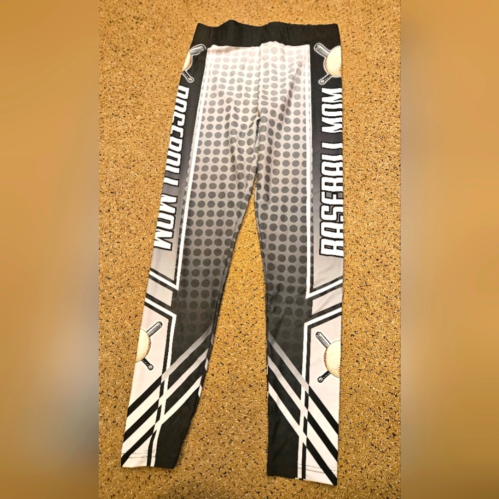 Baseball Mom leggings - size M
